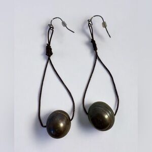 Tahitian pearls earrings, dangling earrings on brown cord